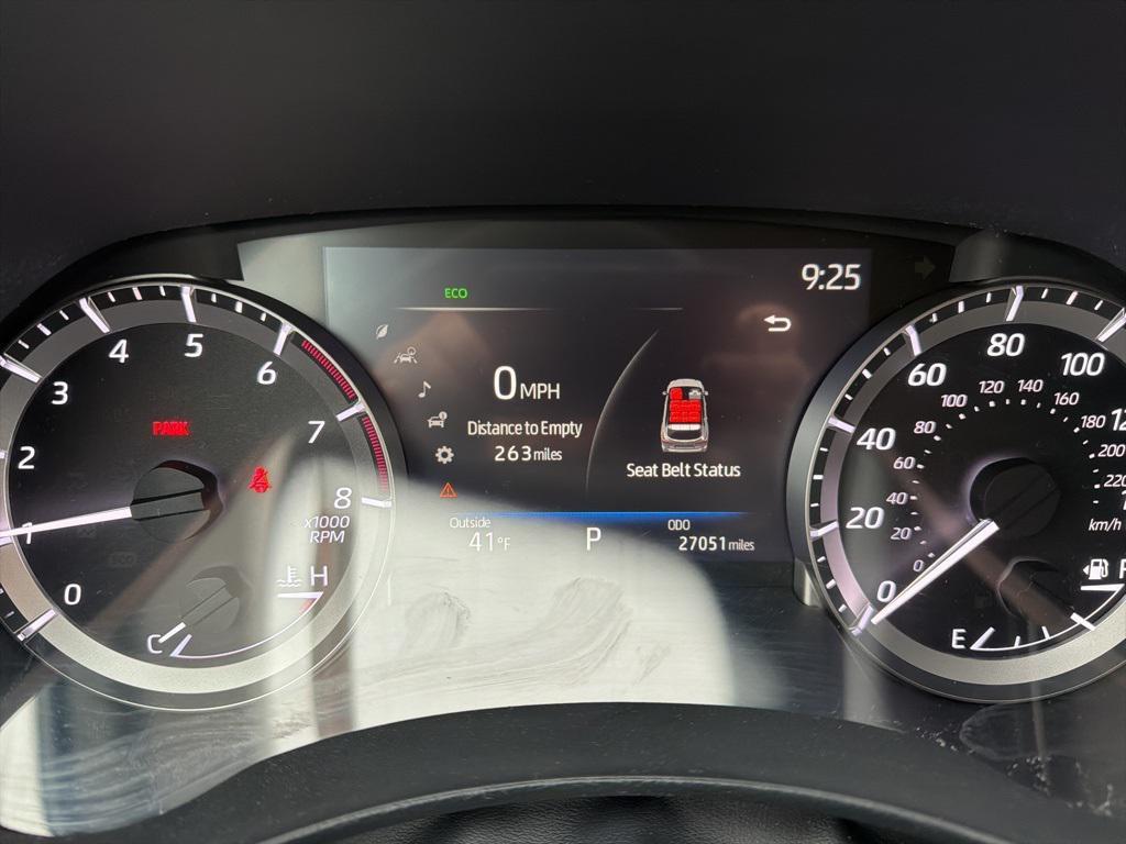 used 2023 Toyota Highlander car, priced at $39,927