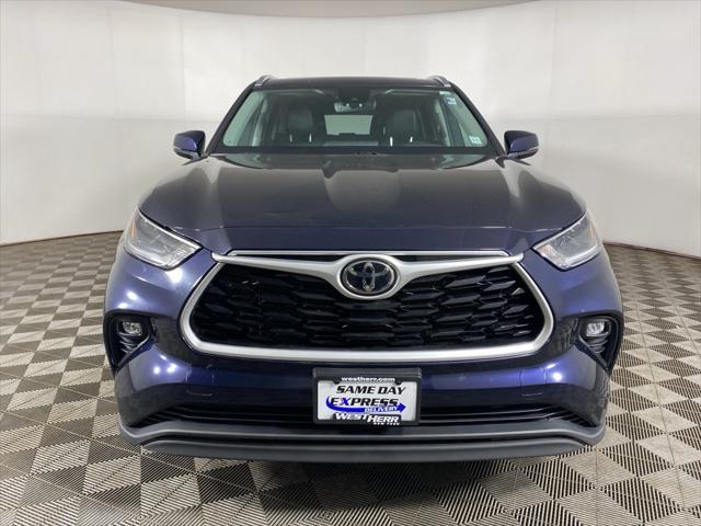 used 2021 Toyota Highlander car, priced at $33,946