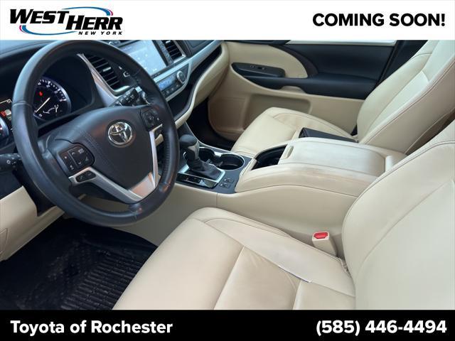 used 2018 Toyota Highlander car, priced at $30,917