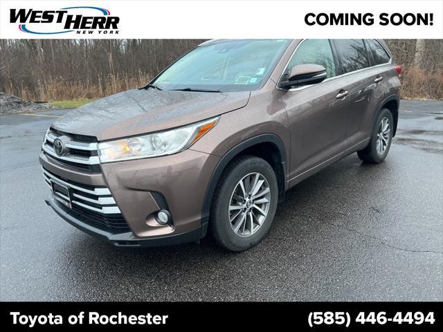 used 2018 Toyota Highlander car, priced at $30,917