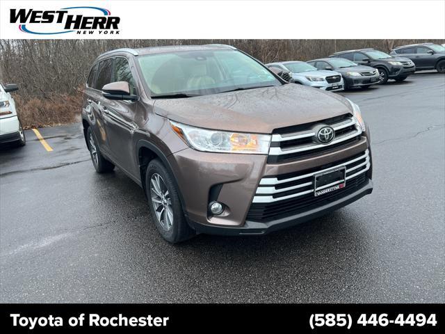 used 2018 Toyota Highlander car, priced at $30,917