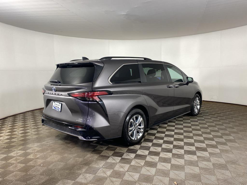 used 2022 Toyota Sienna car, priced at $41,940