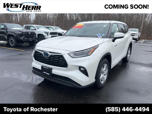 used 2021 Toyota Highlander Hybrid car, priced at $33,944