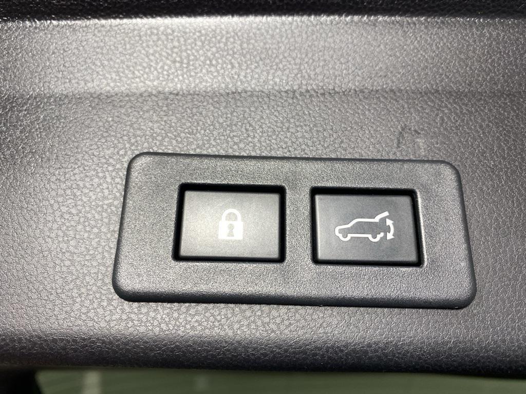 used 2022 Subaru Ascent car, priced at $28,465