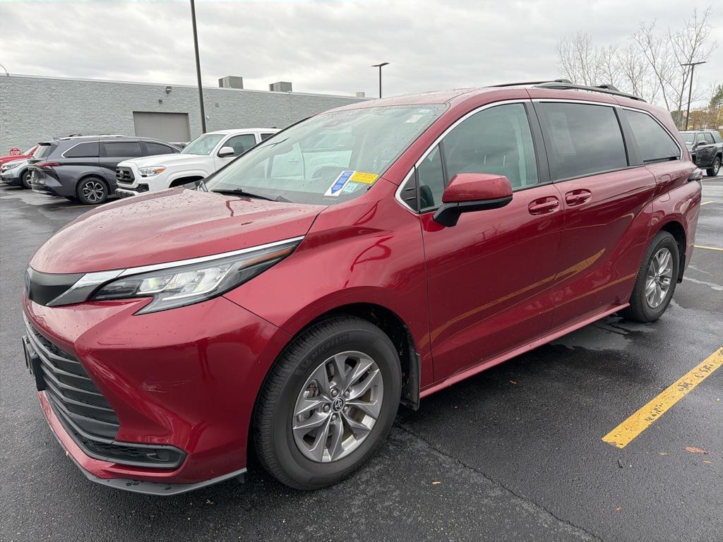 used 2023 Toyota Sienna car, priced at $37,439