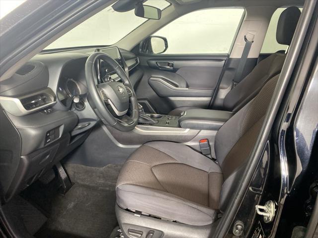 used 2023 Toyota Highlander Hybrid car, priced at $35,672