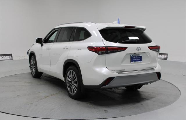 used 2021 Toyota Highlander car, priced at $40,728