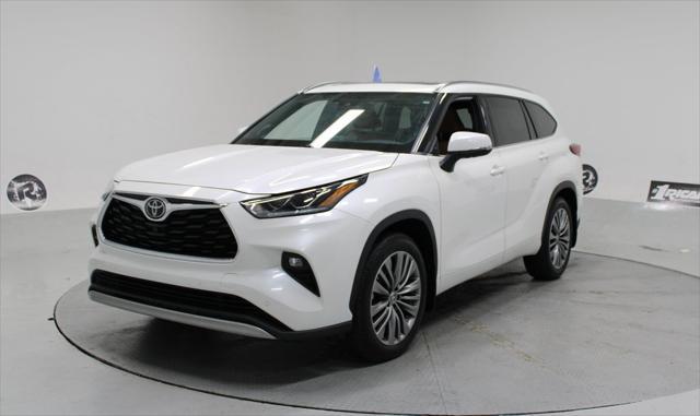 used 2021 Toyota Highlander car, priced at $40,728