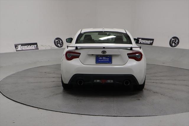 used 2018 Toyota 86 car, priced at $22,416