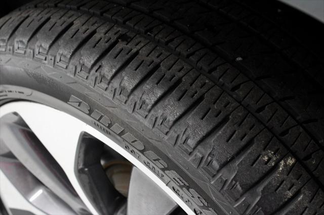 used 2022 Jeep Cherokee car, priced at $24,361
