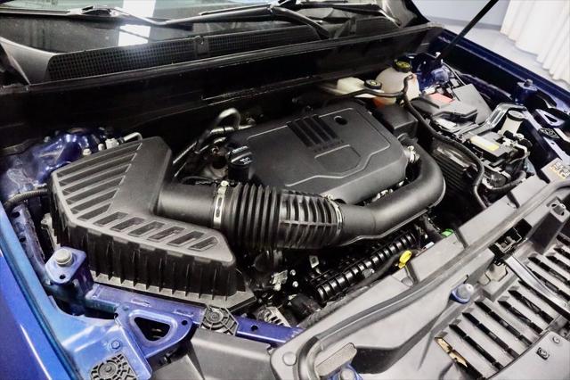 used 2023 GMC Acadia car, priced at $28,898