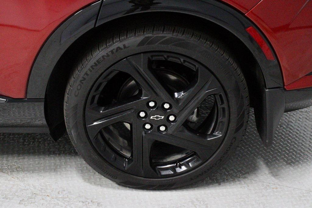 used 2025 Chevrolet Equinox EV car, priced at $26,923