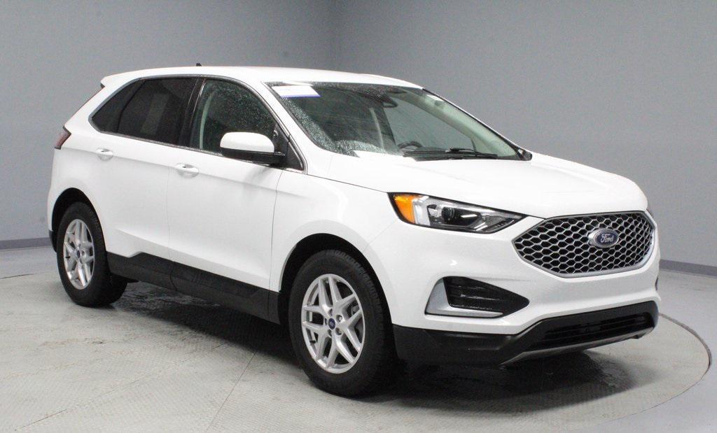 used 2024 Ford Edge car, priced at $20,112