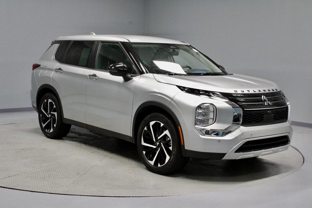 used 2022 Mitsubishi Outlander car, priced at $17,386