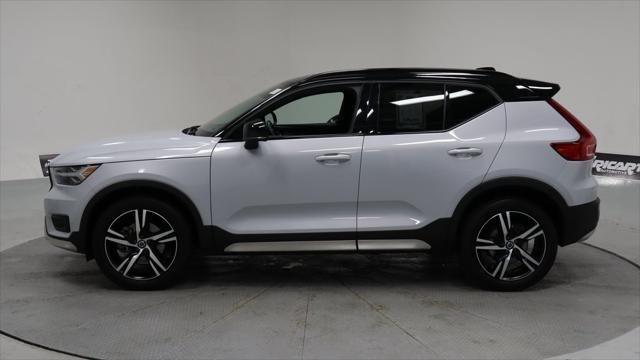 used 2021 Volvo XC40 car, priced at $30,699