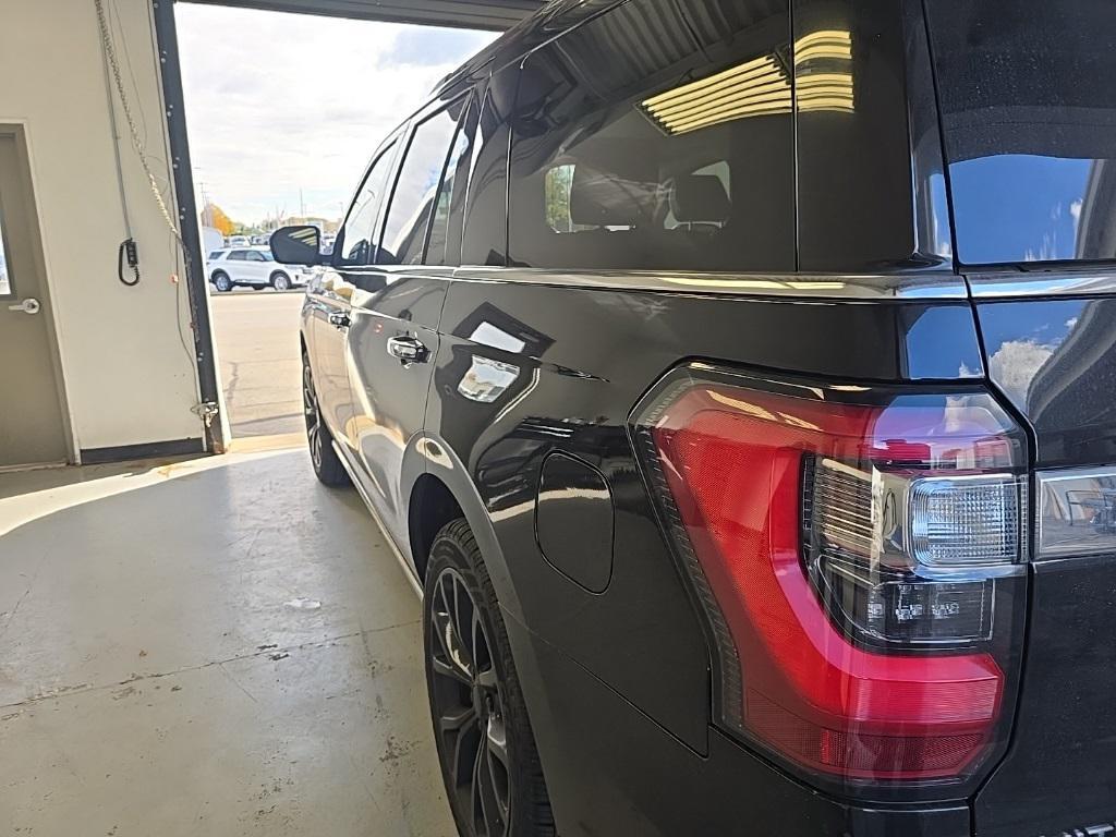 used 2018 Ford Expedition car, priced at $27,195