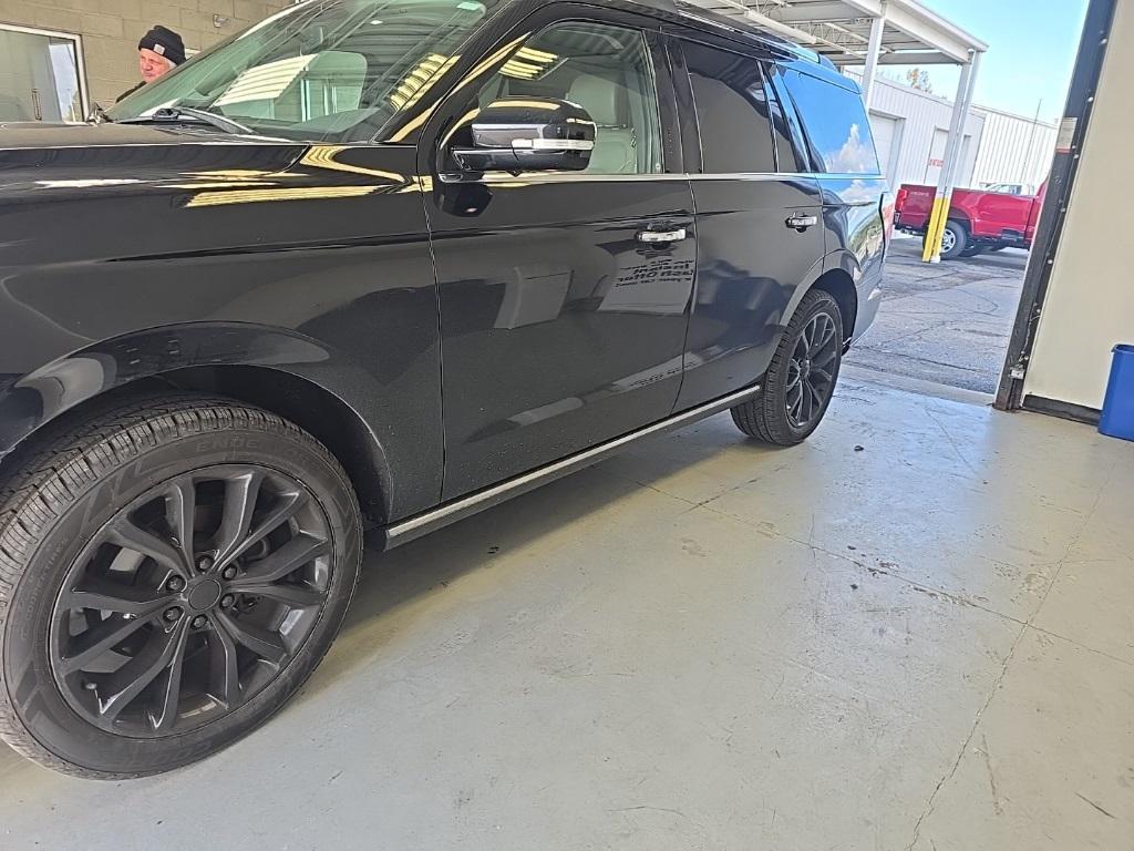 used 2018 Ford Expedition car, priced at $27,195