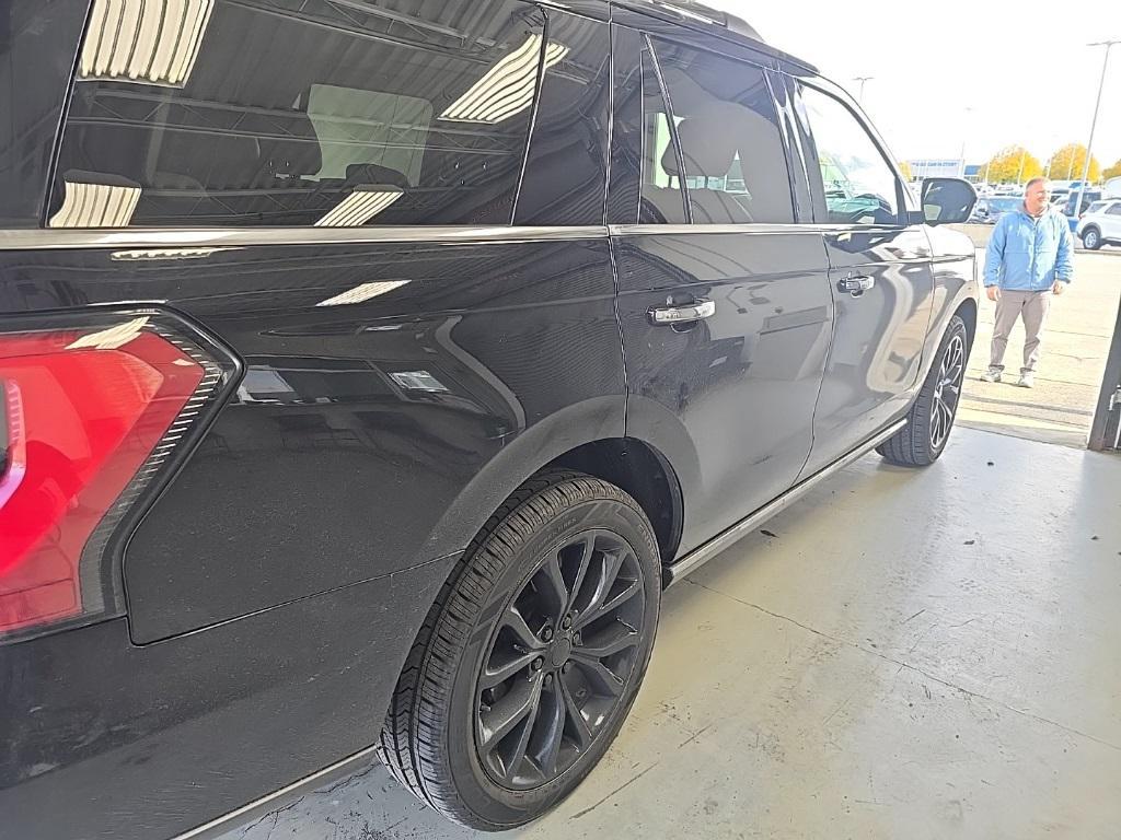 used 2018 Ford Expedition car, priced at $27,195