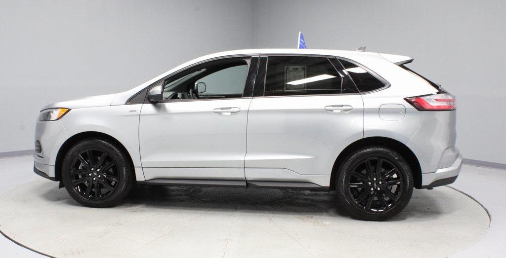 used 2024 Ford Edge car, priced at $30,500