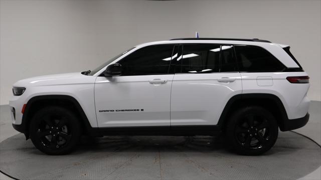 used 2023 Jeep Grand Cherokee car, priced at $32,460