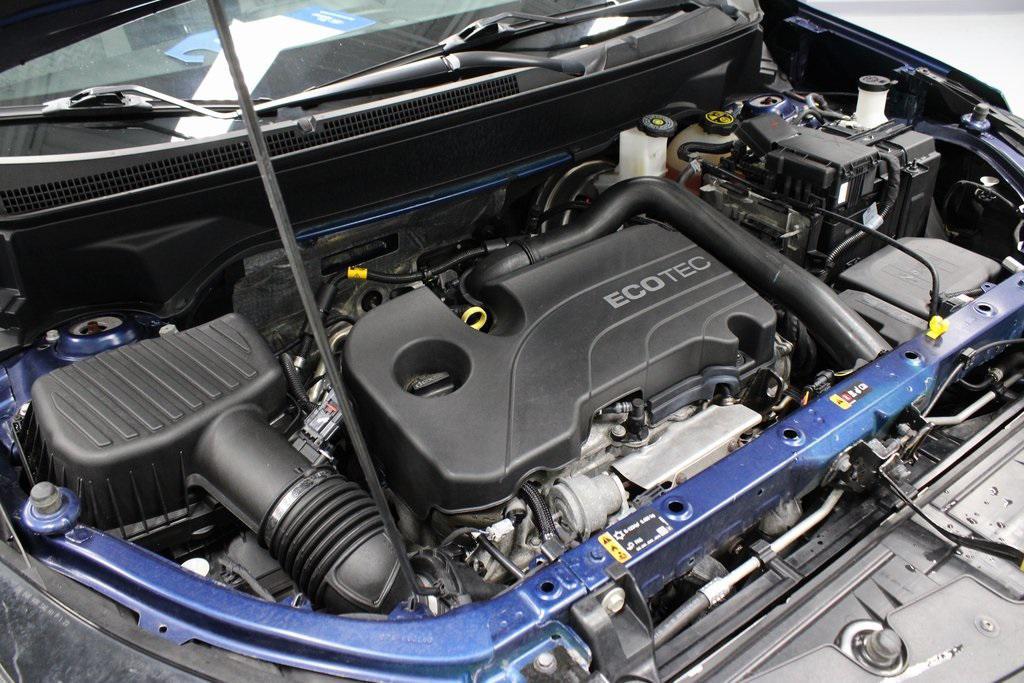 used 2022 Chevrolet Equinox car, priced at $15,504