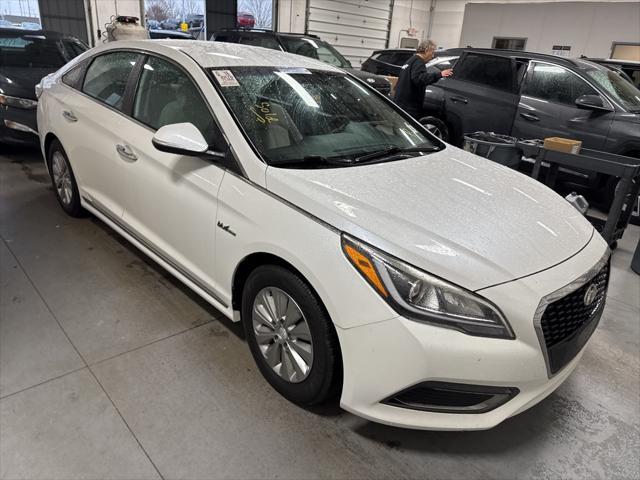 used 2016 Hyundai Sonata Hybrid car, priced at $13,106