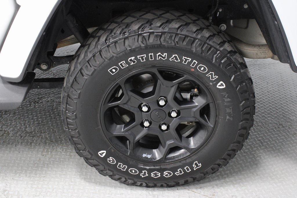 used 2023 Jeep Gladiator car, priced at $31,426