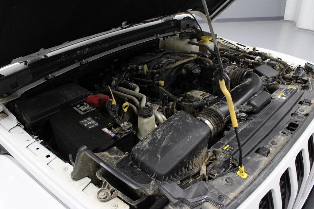 used 2023 Jeep Gladiator car, priced at $31,426
