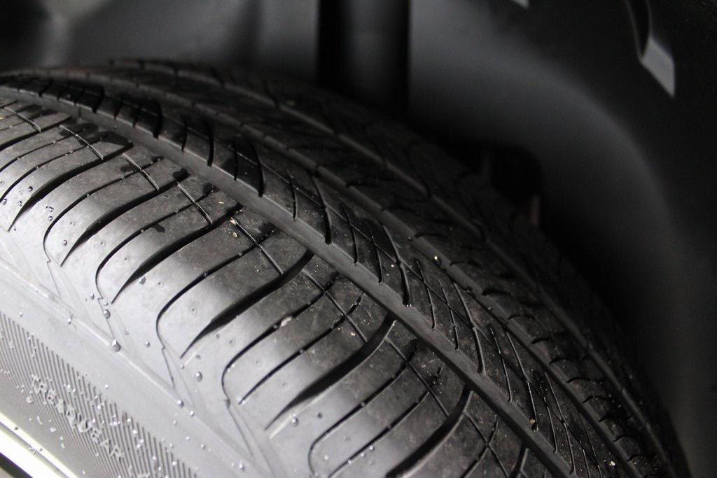 used 2024 Chevrolet Trax car, priced at $19,124