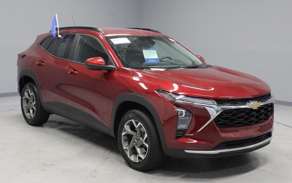 used 2024 Chevrolet Trax car, priced at $19,124