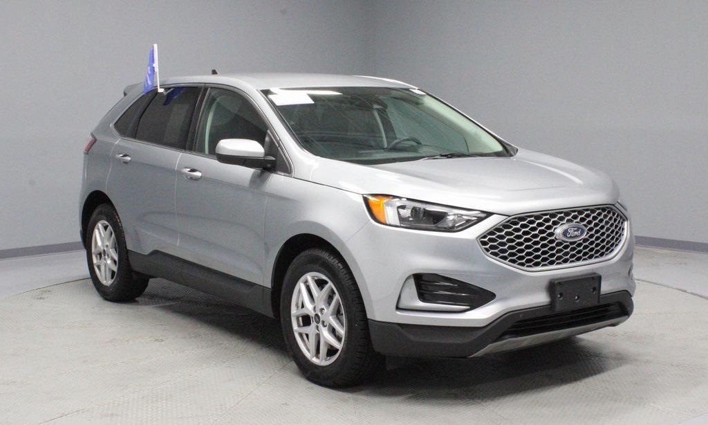 used 2024 Ford Edge car, priced at $23,993