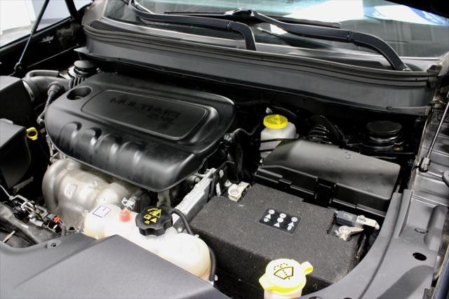 used 2019 Jeep Cherokee car, priced at $14,051