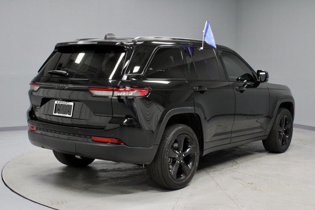 used 2022 Jeep Grand Cherokee car, priced at $28,551