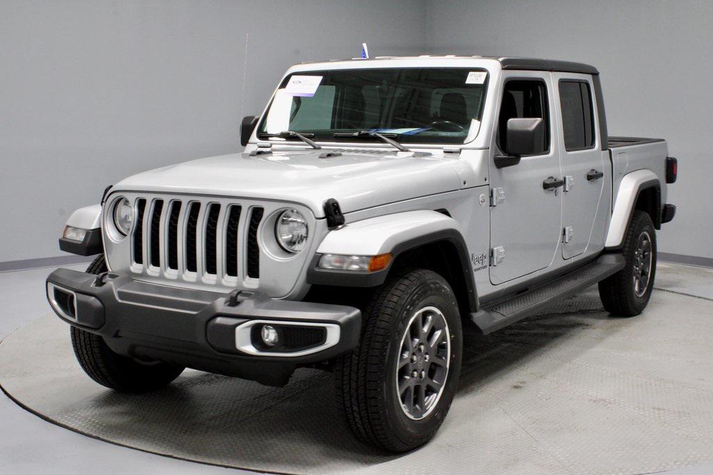 used 2022 Jeep Gladiator car, priced at $27,503