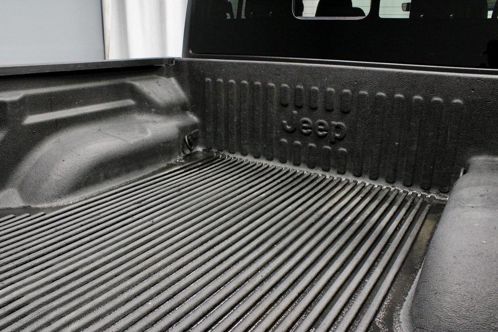 used 2022 Jeep Gladiator car, priced at $27,503