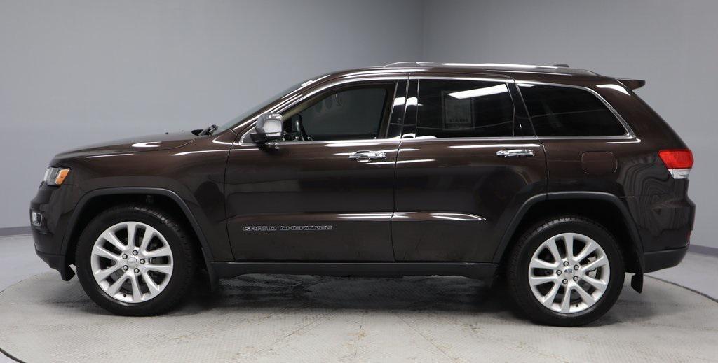used 2017 Jeep Grand Cherokee car, priced at $13,389
