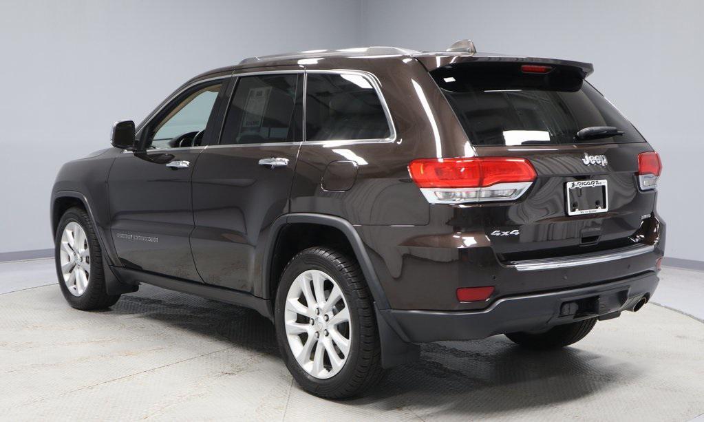 used 2017 Jeep Grand Cherokee car, priced at $13,389
