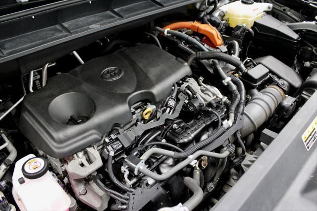 used 2020 Toyota Highlander Hybrid car, priced at $25,000