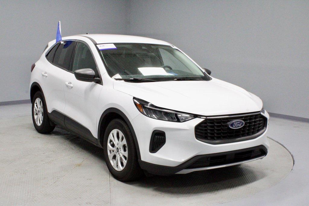 used 2023 Ford Escape car, priced at $20,456