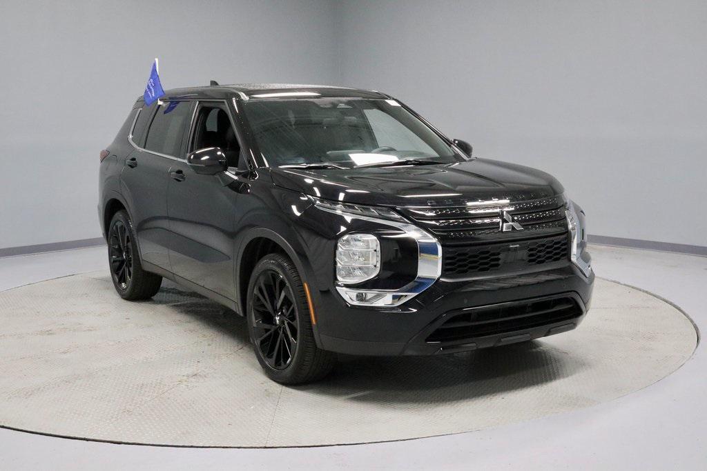 used 2024 Mitsubishi Outlander car, priced at $28,420