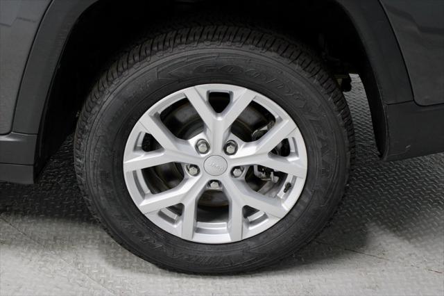 used 2023 Jeep Grand Cherokee L car, priced at $25,431