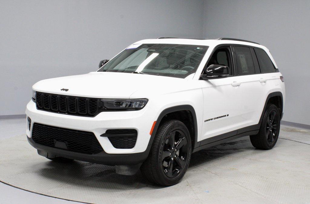 used 2023 Jeep Grand Cherokee car, priced at $30,966
