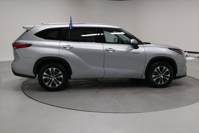 used 2021 Toyota Highlander Hybrid car, priced at $34,249