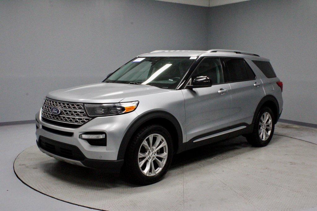 used 2024 Ford Explorer car, priced at $30,984