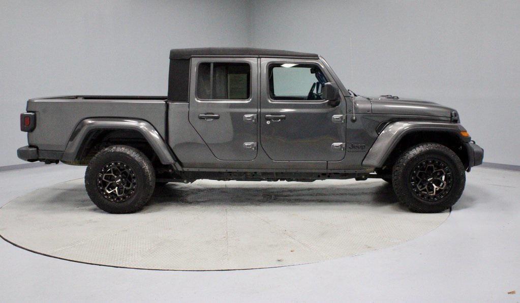 used 2022 Jeep Gladiator car, priced at $27,298