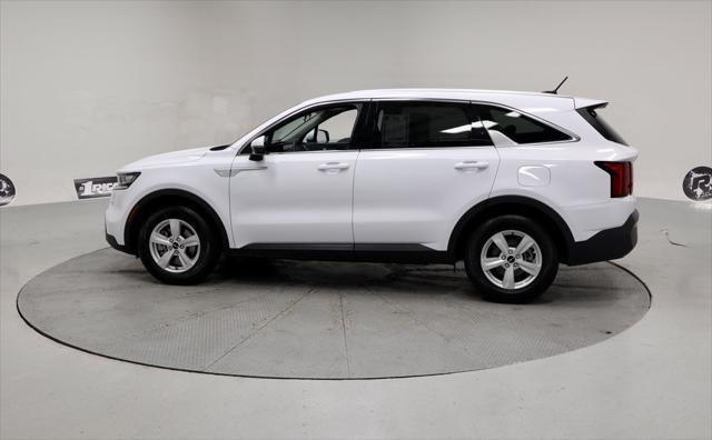 used 2023 Kia Sorento car, priced at $22,162