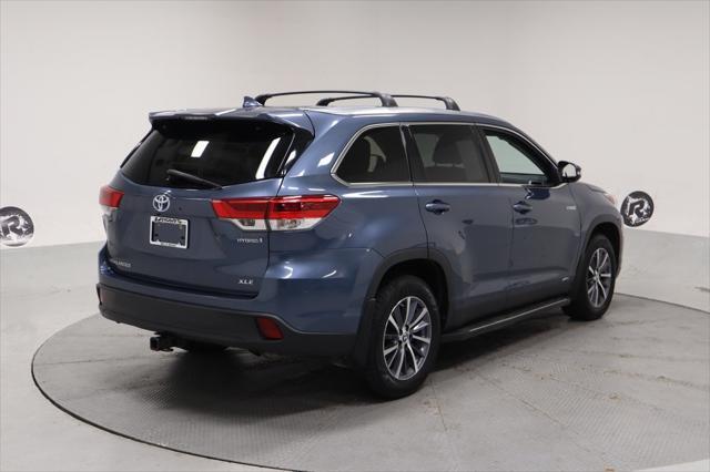 used 2019 Toyota Highlander Hybrid car, priced at $29,482