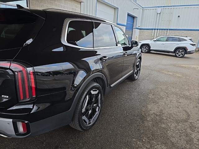 used 2023 Kia Telluride car, priced at $40,233