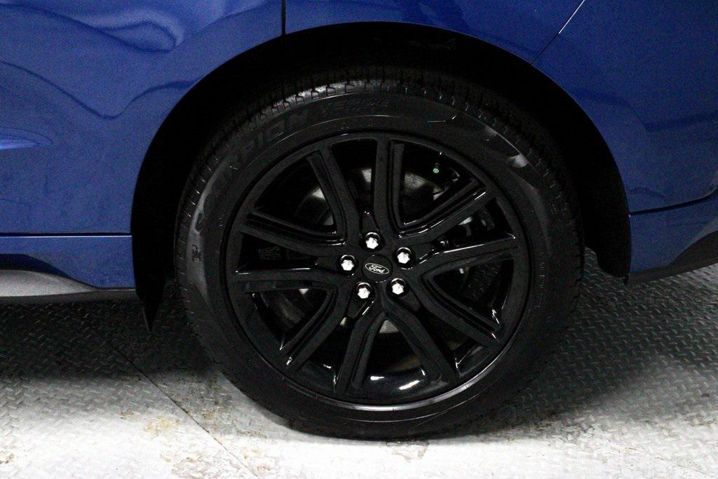 used 2024 Ford Edge car, priced at $31,254