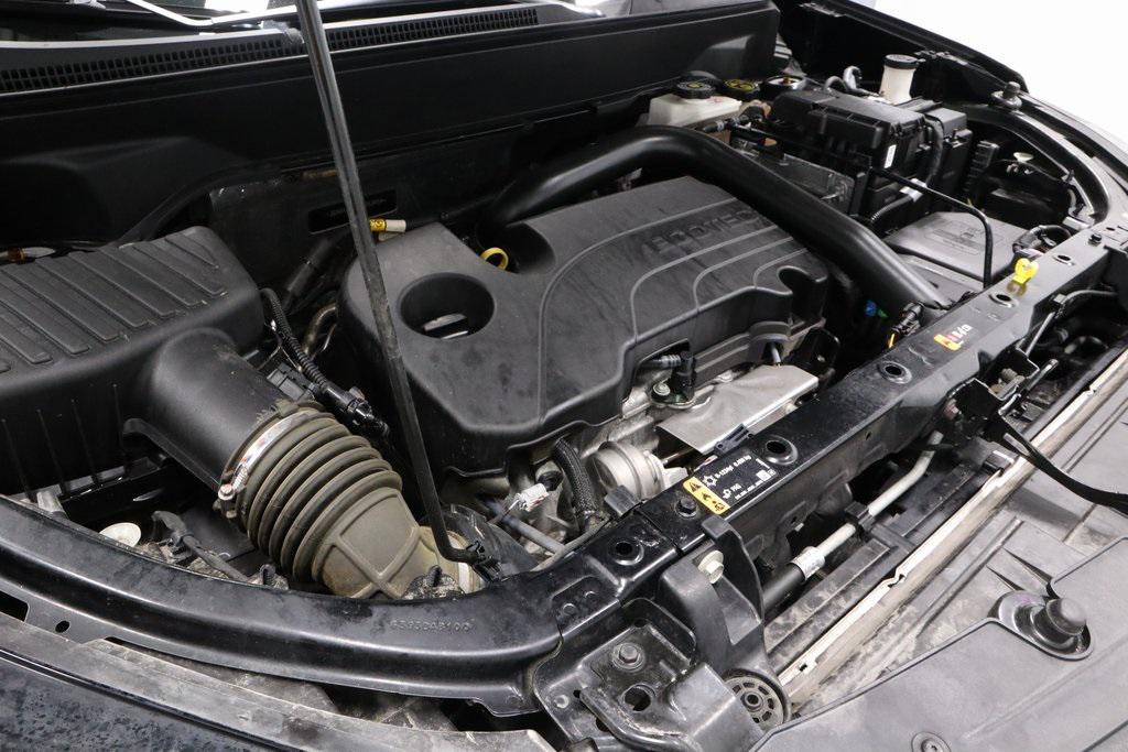 used 2023 Chevrolet Equinox car, priced at $18,869